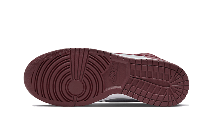 Overkicks - Nike Dunk High Retro Dark Beetroot (DD1399-600) - par completo