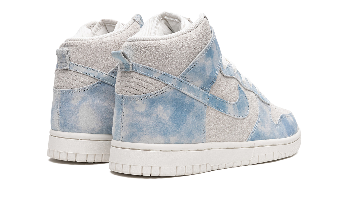 Overkicks - Nike Dunk High SE Clouds Celestine Blue (FD0882-400) - par completo
