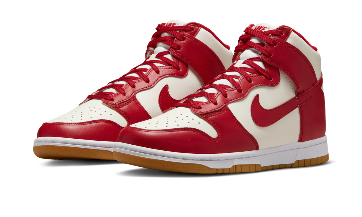 Overkicks - Nike Dunk High Sail Gym Red Gum (Womens) (DD1869-114) - vista trasera