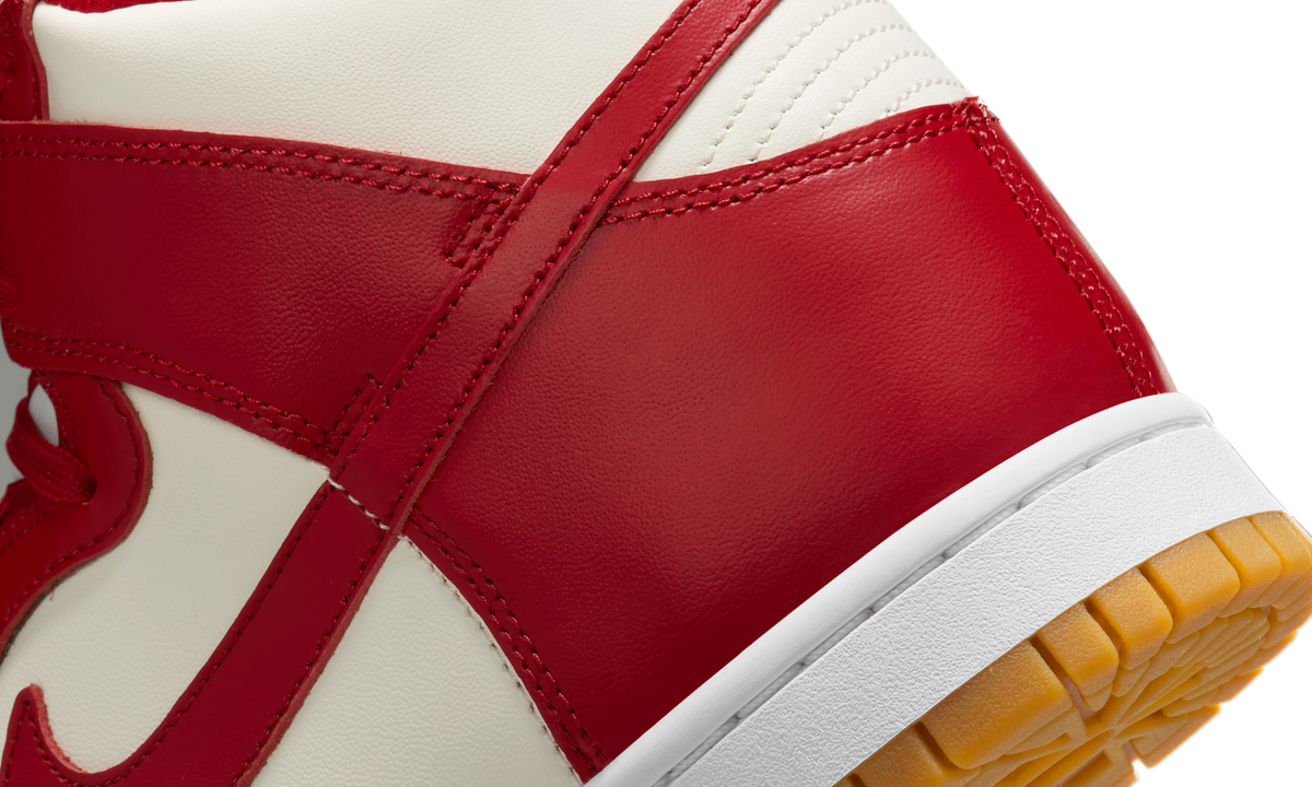 Overkicks - Nike Dunk High Sail Gym Red Gum (Womens) (DD1869-114) - detalle