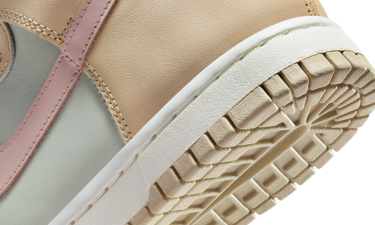 Overkicks - Nike Dunk High Sanddrift Pink Oxford (DD1869-113) - detalle