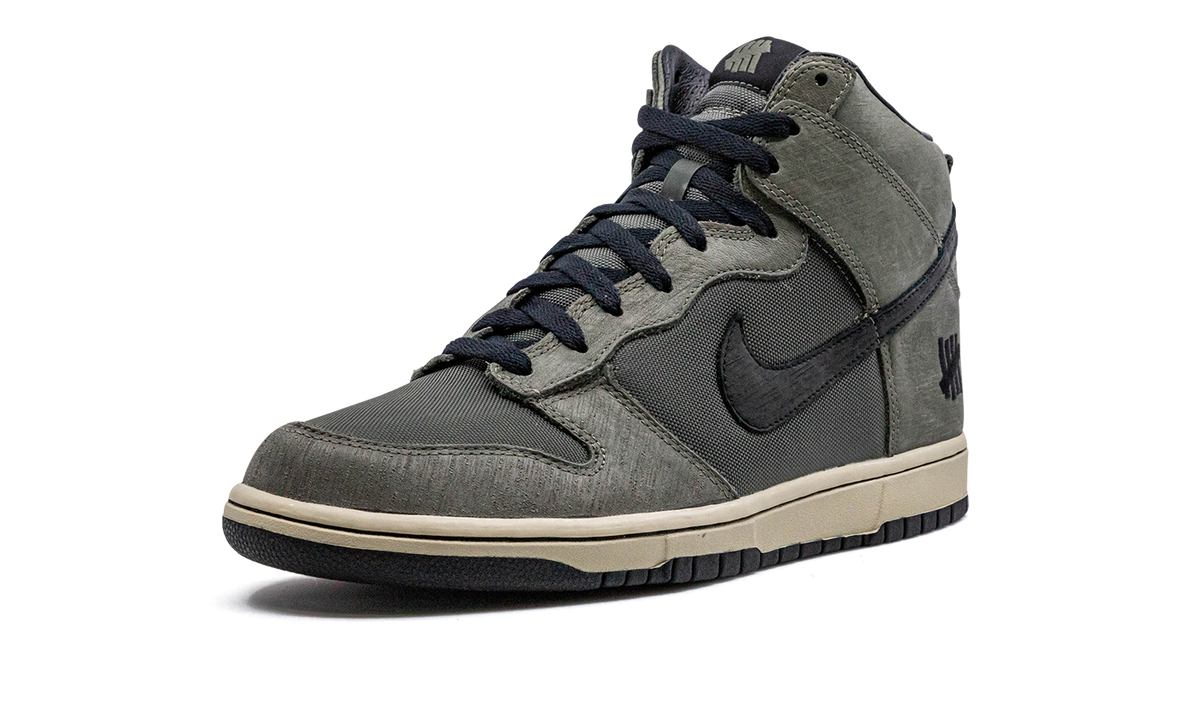 Overkicks - Nike Dunk High Undefeated Bring Back Pack Ballistic Green (598472-220) - detalle suela
