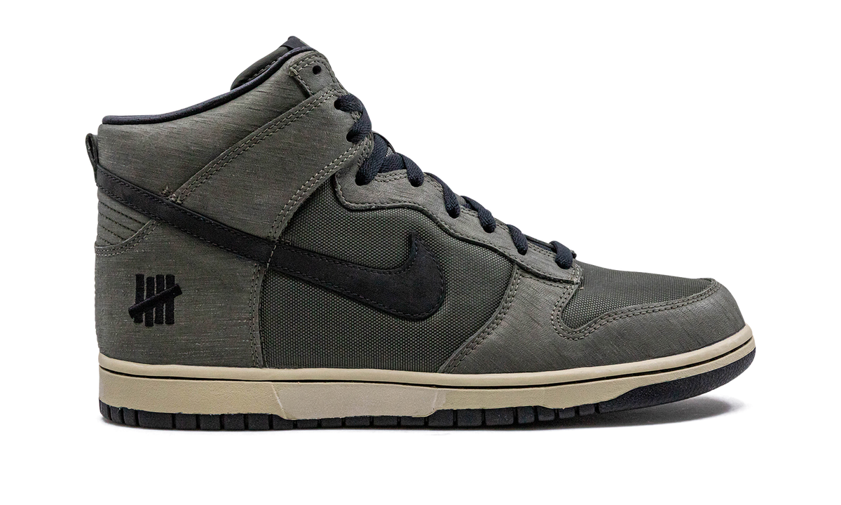 Overkicks - Nike Dunk High Undefeated Bring Back Pack Ballistic Green (598472-220) - detalle talón