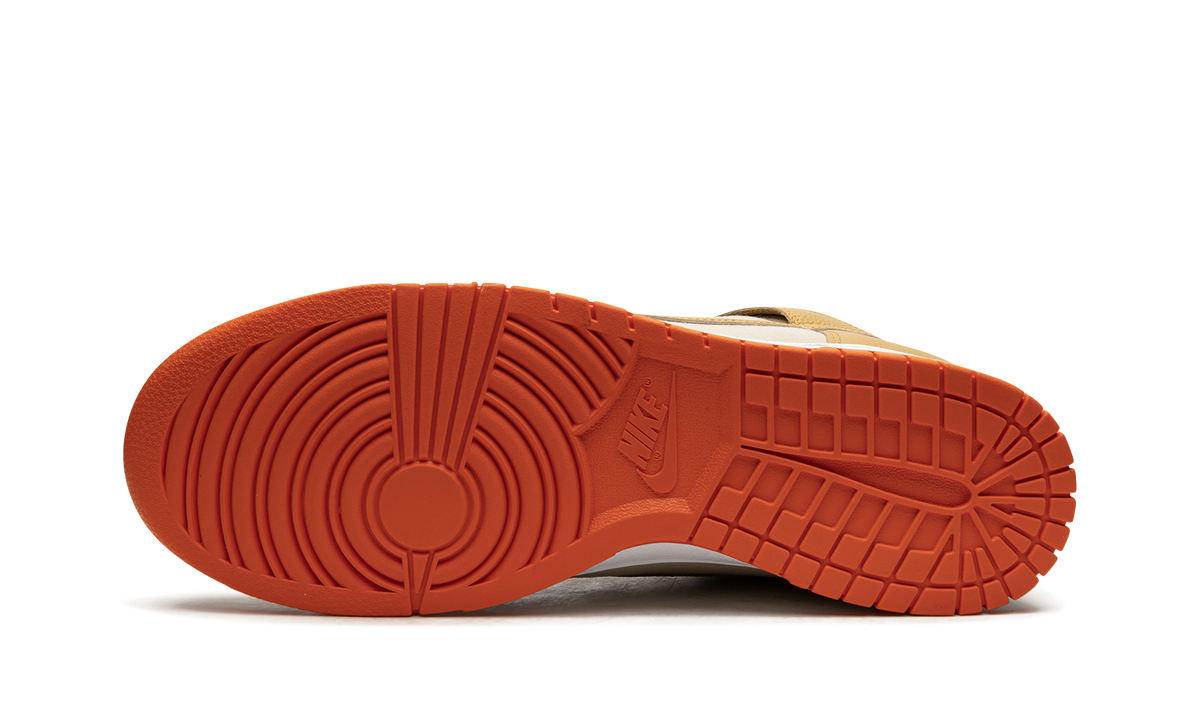 Overkicks - Nike Dunk High Wheat Gold Safety Orange (DV7215-700) - vista superior