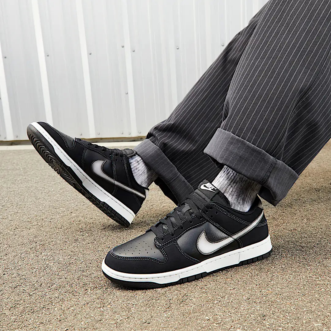 Overkicks - Nike Dunk Low Airbrush Swoosh Black (FD6923-001) - detalle suela