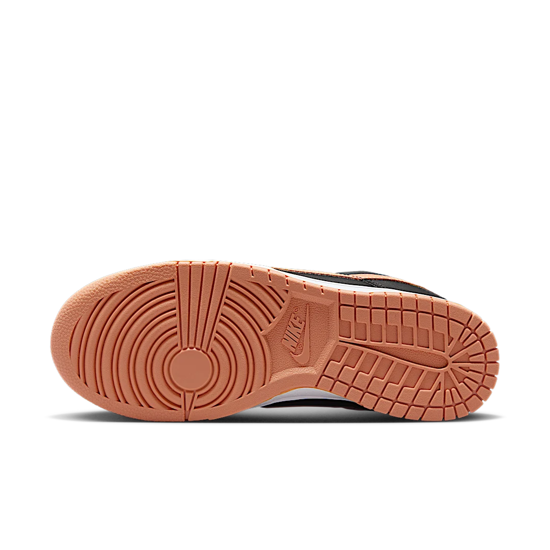 Overkicks - Nike Dunk Low Black Amber Brown (DV0831-004) - detalle suela