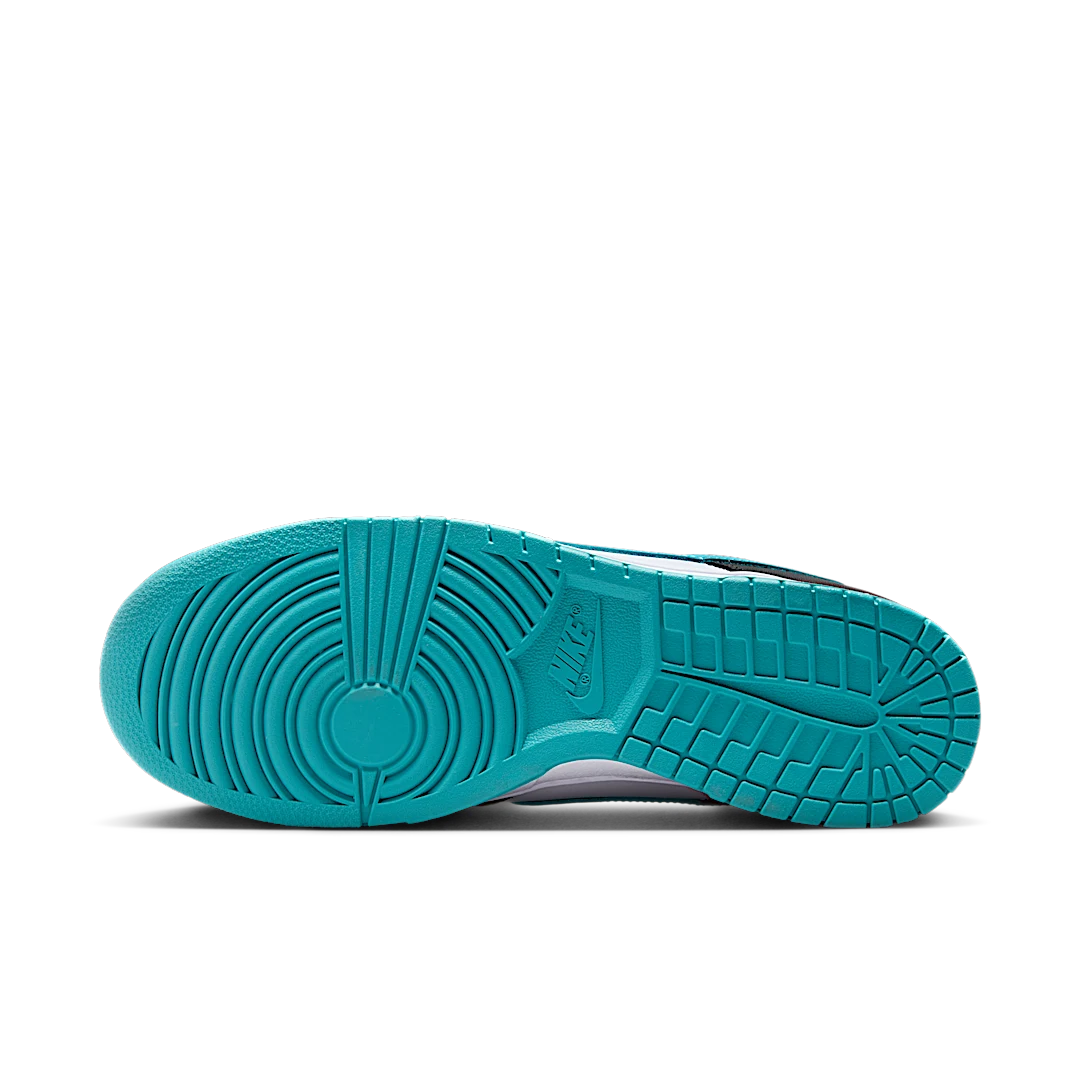 Overkicks - Nike Dunk Low Black Dusty Cactus (DV0833-109) - detalle suela