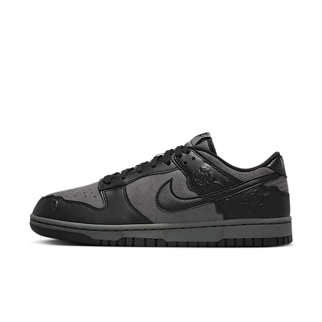 Overkicks - Nike Dunk Low Black Roses (HF1986-001) - vista lateral