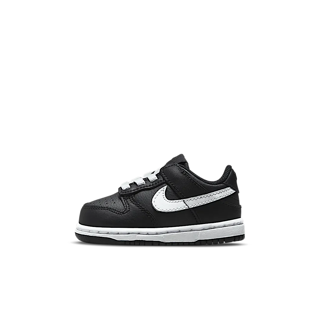 Overkicks - Nike Dunk Low Black White (2022) (TD) (DH9761-002) - vista lateral