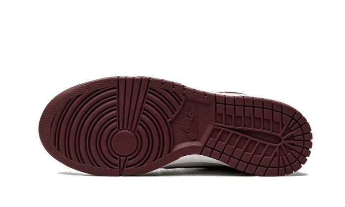 Overkicks - Nike Dunk Low Bordeaux (DD1503-108) - detalle suela