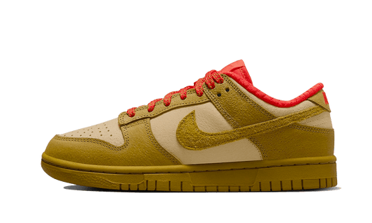 Overkicks - Nike Dunk Low Bronzine Sesame Picante Red (FQ8897-252) - vista lateral