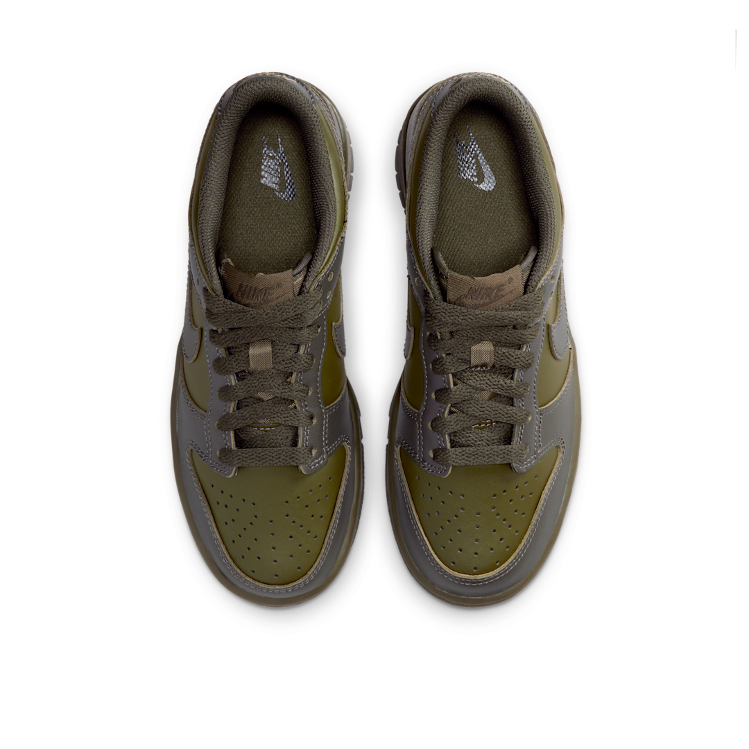 Overkicks - Nike Dunk Low Cargo Khaki Sequoia (GS) (FB9109-302) - imagen 3