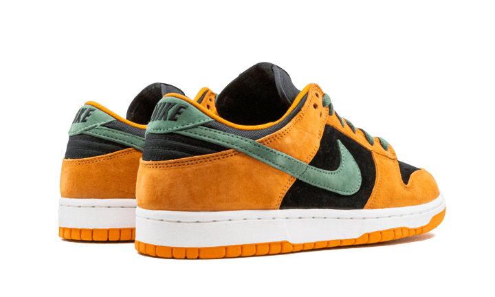 Overkicks - Nike Dunk Low Ceramic (DA1469-001) - par completo