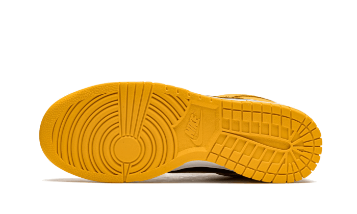 Overkicks - Nike Dunk Low Championship Goldenrod (2021) (DD1391-004) - detalle suela