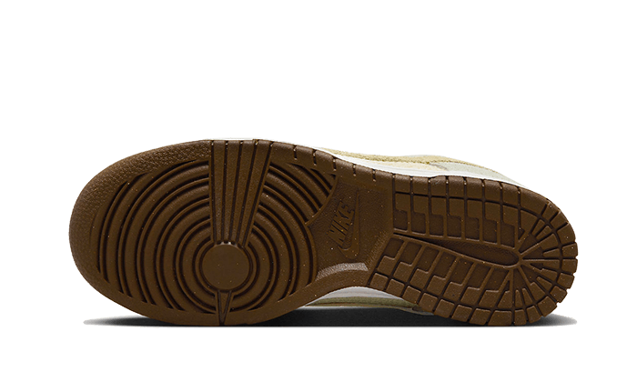 Overkicks - Nike Dunk Low Coconut Milk (FN7774-001) - par completo