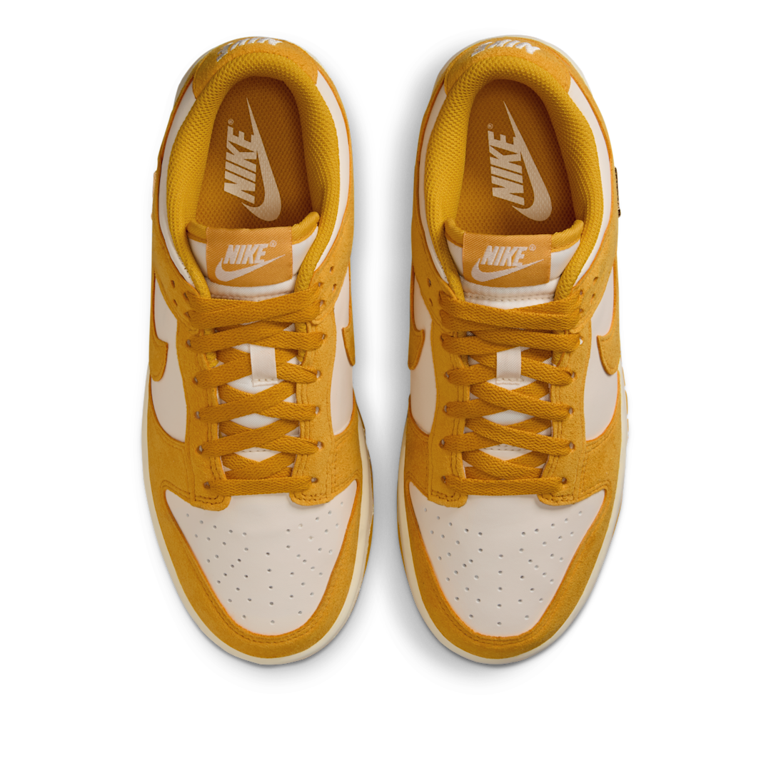 Overkicks - Nike Dunk Low Dark Sulfur Gold Mini Swoosh (IB4417-101) - par completo