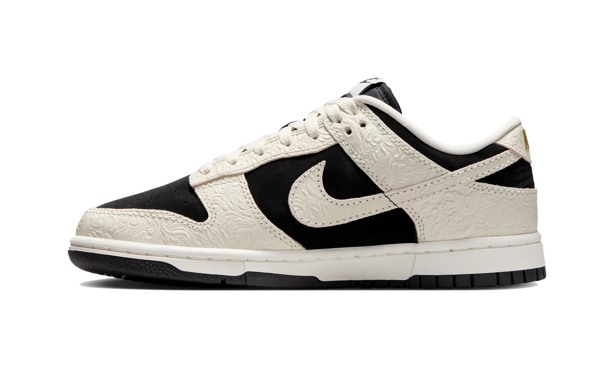 Overkicks - Nike Dunk Low Embossed Black Sail (IF3944-001) - vista lateral