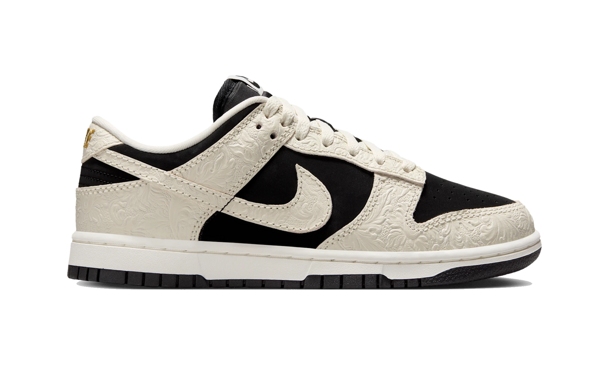 Overkicks - Nike Dunk Low Embossed Black Sail (IF3944-001) - detalle suela