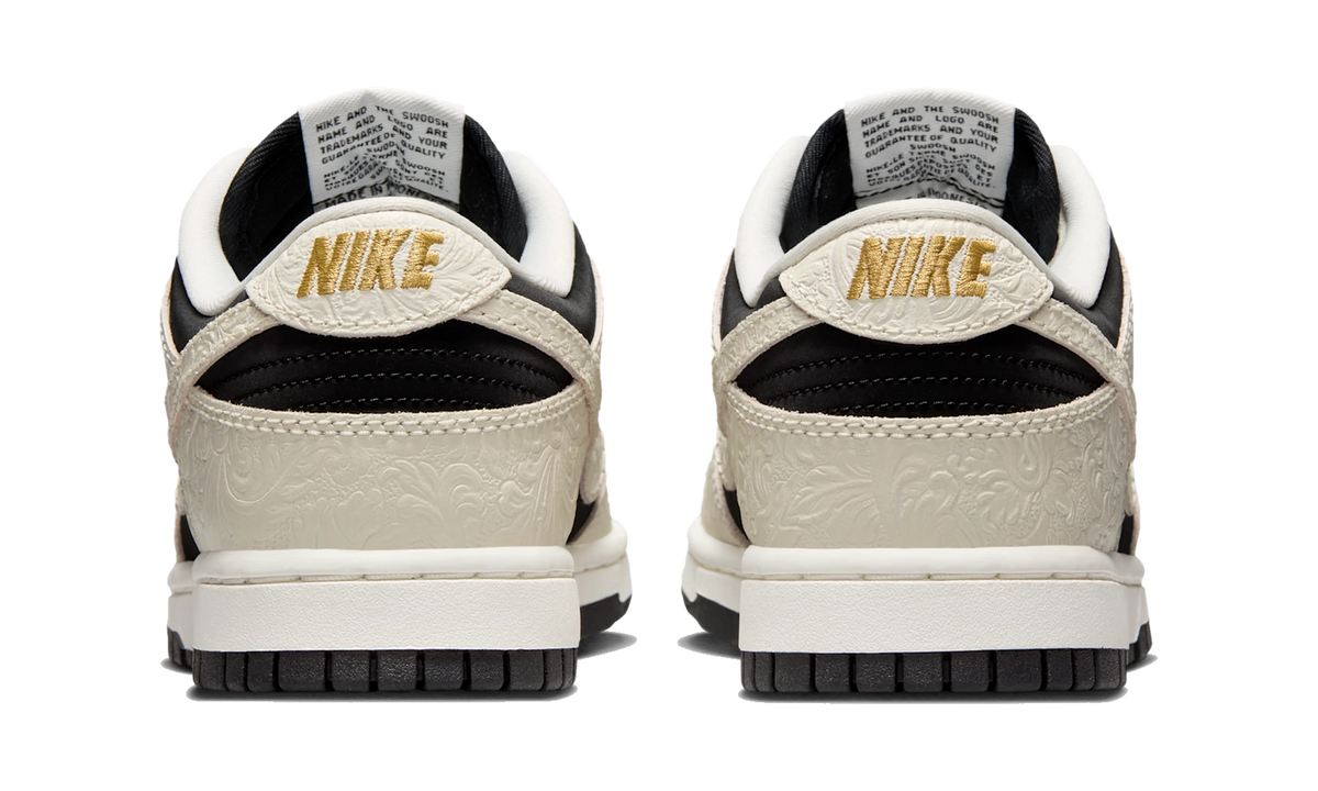 Overkicks - Nike Dunk Low Embossed Black Sail (IF3944-001) - detalle talón