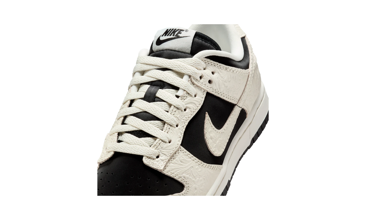 Overkicks - Nike Dunk Low Embossed Black Sail (IF3944-001) - detalle lateral interior