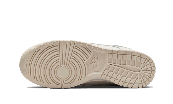 Overkicks - Nike Dunk Low Essential Sail Oxygen Purple (DX5930-100) - par completo