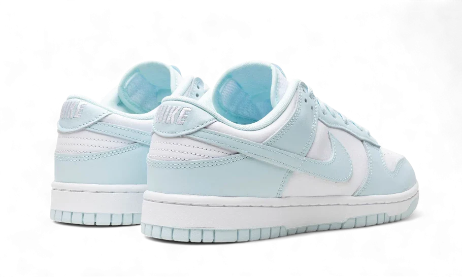 Overkicks - Nike Dunk Low Glacier Blue (DV0833-104) - par completo