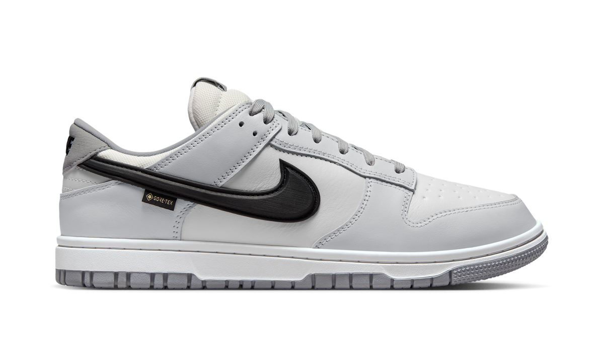 Overkicks - Nike Dunk Low Gore-Tex Summit White Light Smoke Grey (HQ2053-100) - detalle suela