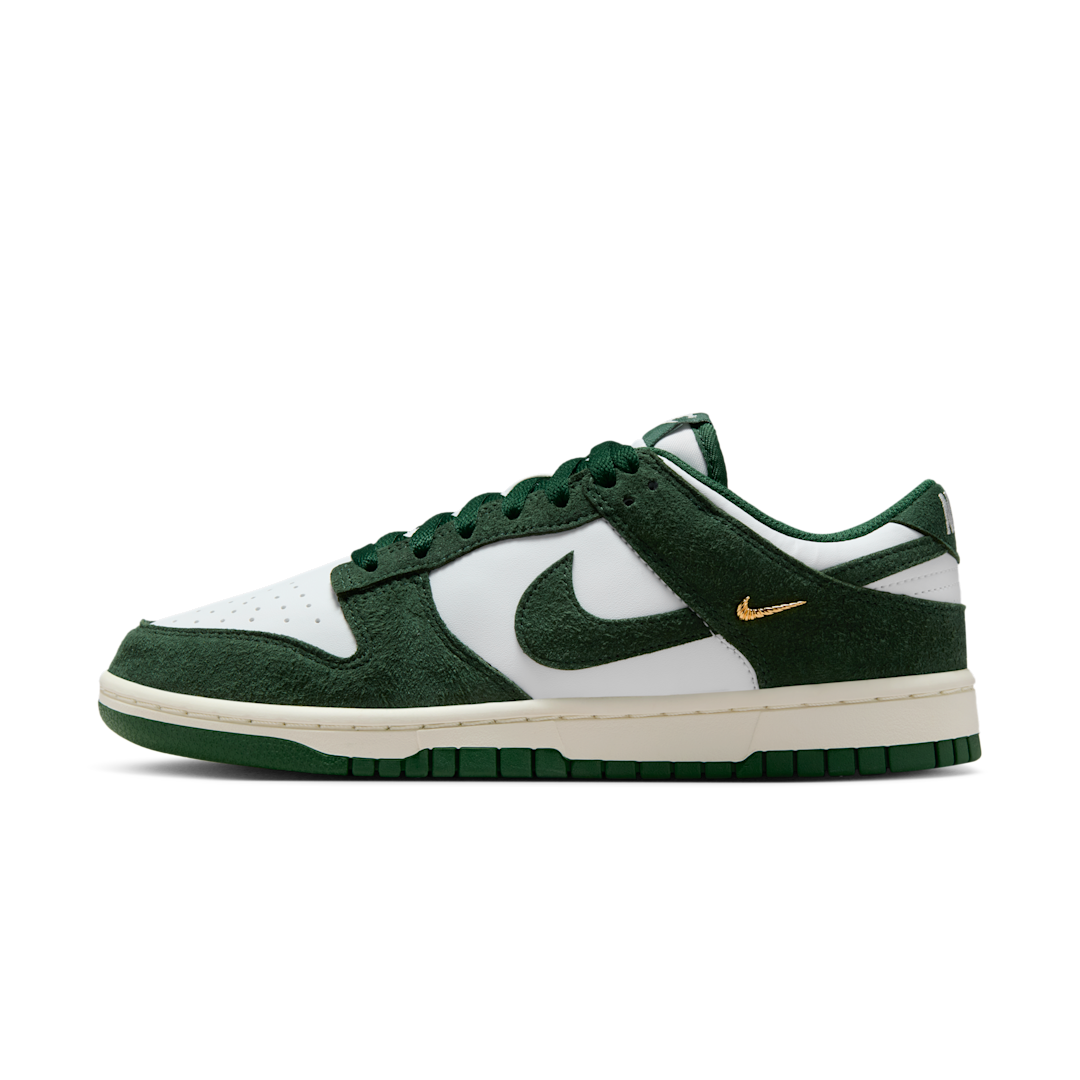 Overkicks - Nike Dunk Low Gorge Green Gold Mini Swoosh (IB4417-100) - vista lateral