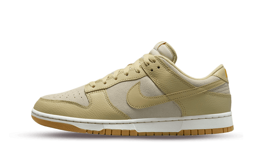 Overkicks - Nike Dunk Low Khaki Suede Gum (DZ4513-200) - vista lateral