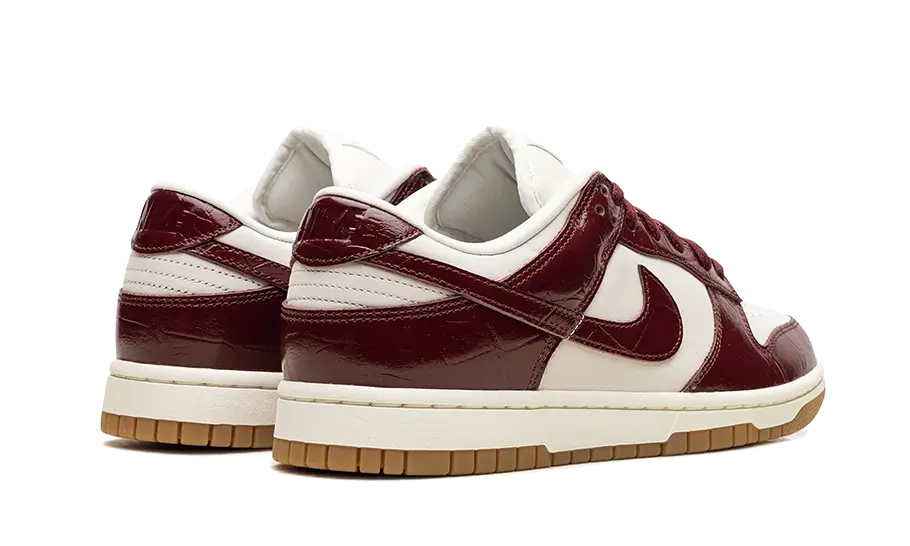 Overkicks - Nike Dunk Low LX Dark Team Red Croc (FJ2260-004) - par completo