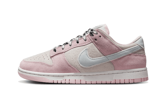 Overkicks - Nike Dunk Low LX Pink Foam (DV3054-600) - vista lateral