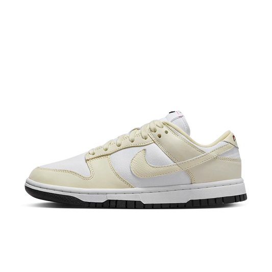 Overkicks - Nike Dunk Low LX White Coconut Milk (DZ2710-100) - vista lateral