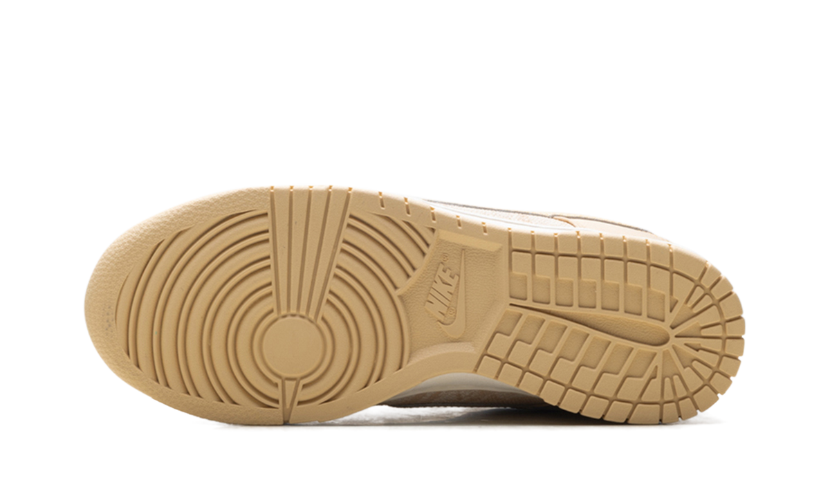Overkicks - Nike Dunk Low Light Orewood Snakeskin (HJ5777-101) - detalle suela