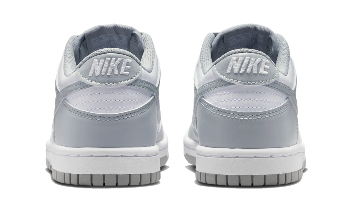 Overkicks - Nike Dunk Low Light Smoke Grey White (IU7766-123) - detalle talón