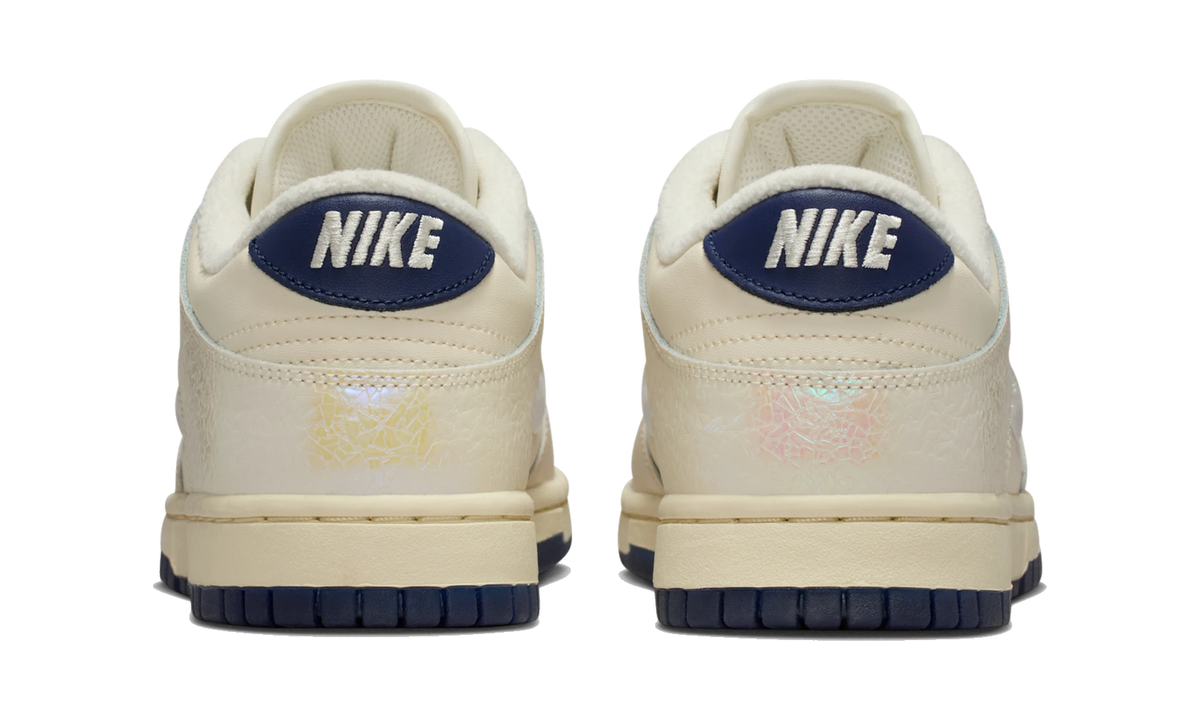 Overkicks - Nike Dunk Low Metallic Jewel Swoosh Sail (IM6571-027) - detalle talón