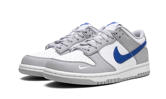 Overkicks - Nike Dunk Low Mini Swoosh Wolf Grey Game Royal (FN3878-001) - vista trasera