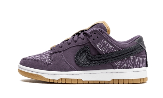 Overkicks - Nike Dunk Low N7 (2021) (DN1441-500) - vista lateral