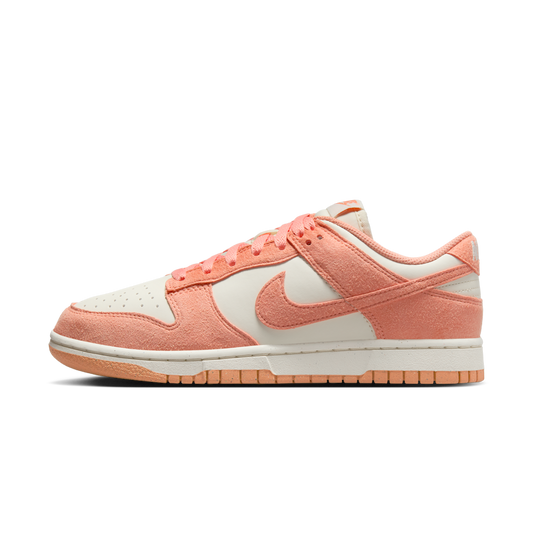 Overkicks - Nike Dunk Low Next Nature Apricot Agate (HJ7673-003) - vista lateral