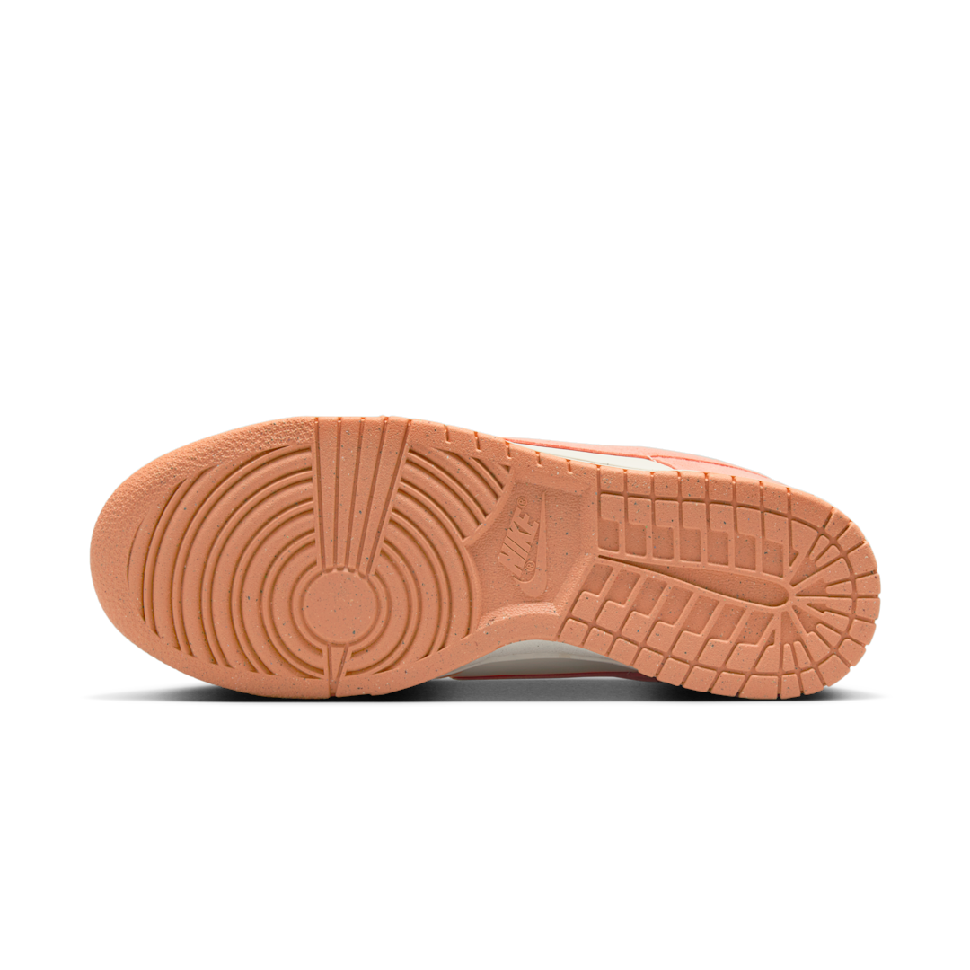 Overkicks - Nike Dunk Low Next Nature Apricot Agate (HJ7673-003) - detalle suela
