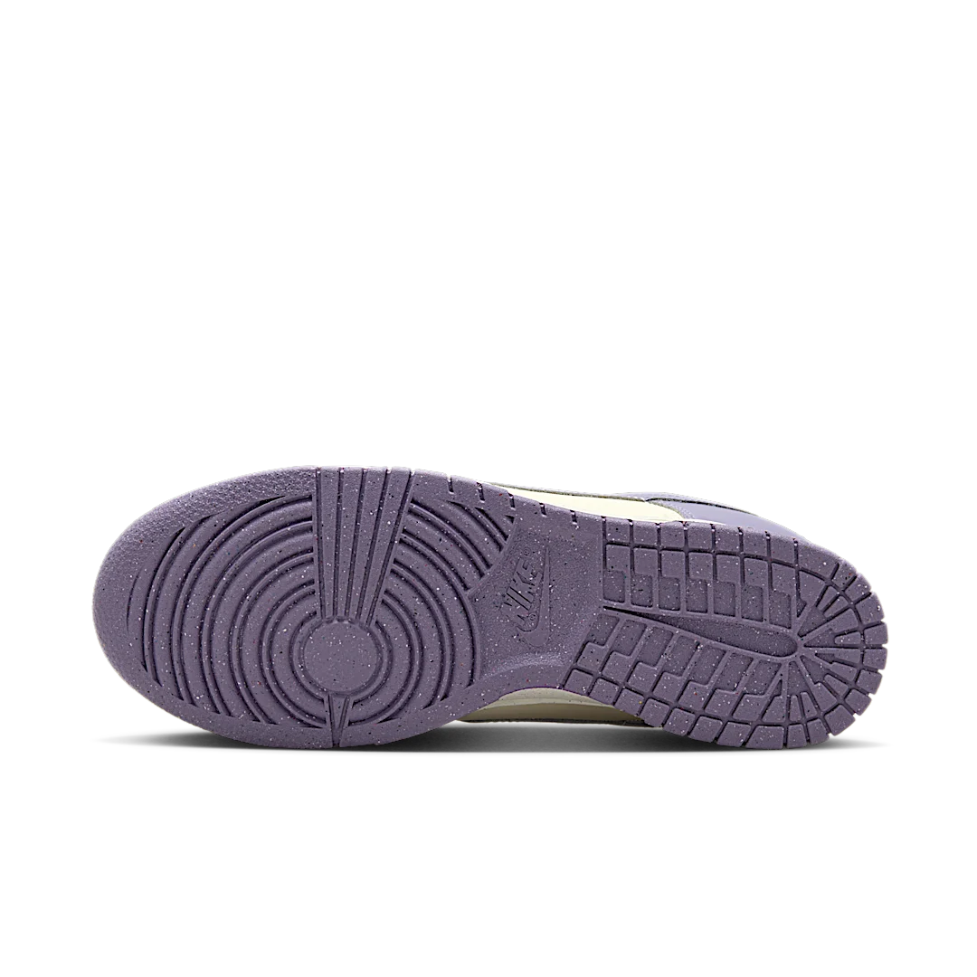 Overkicks - Nike Dunk Low Next Nature Daybreak (FZ4349-100) - detalle suela