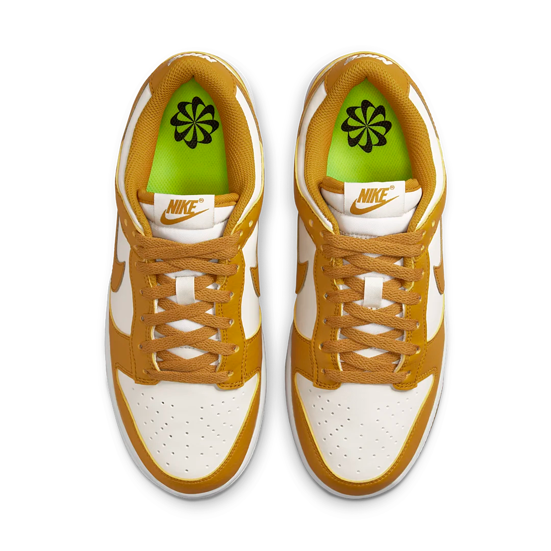 Overkicks - Nike Dunk Low Next Nature Phantom Gold Suede (DN1431-001) - par completo