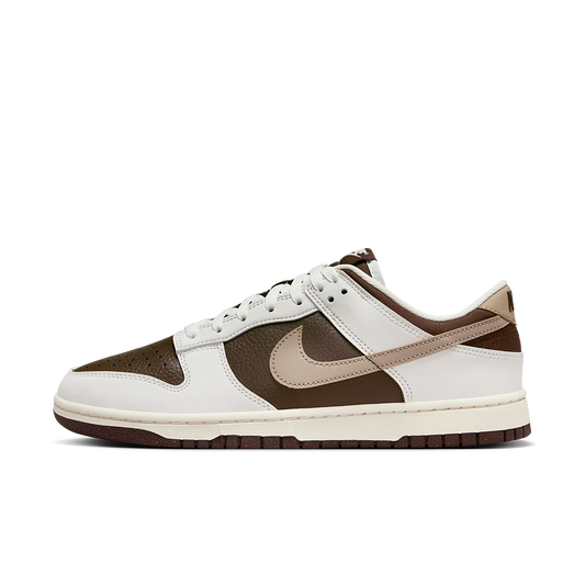 Overkicks - Nike Dunk Low Next Nature Summit White Baroque Brown (HF4292-100) - vista lateral