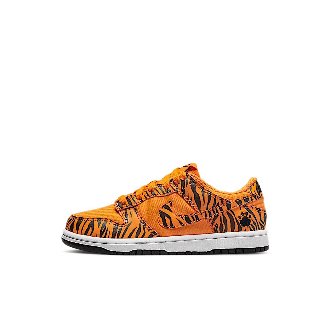 Overkicks - Nike Dunk Low Next Nature Tiger Stripes (PS) (DZ5633-800) - vista lateral