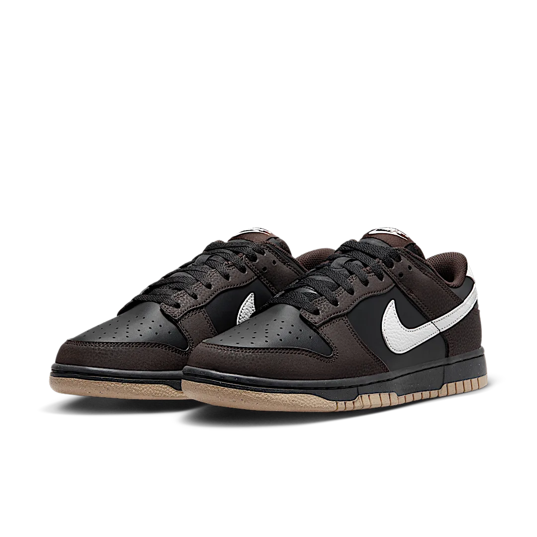 Overkicks - Nike Dunk Low Next Nature Velvet Brown (HF9984-001) - vista trasera