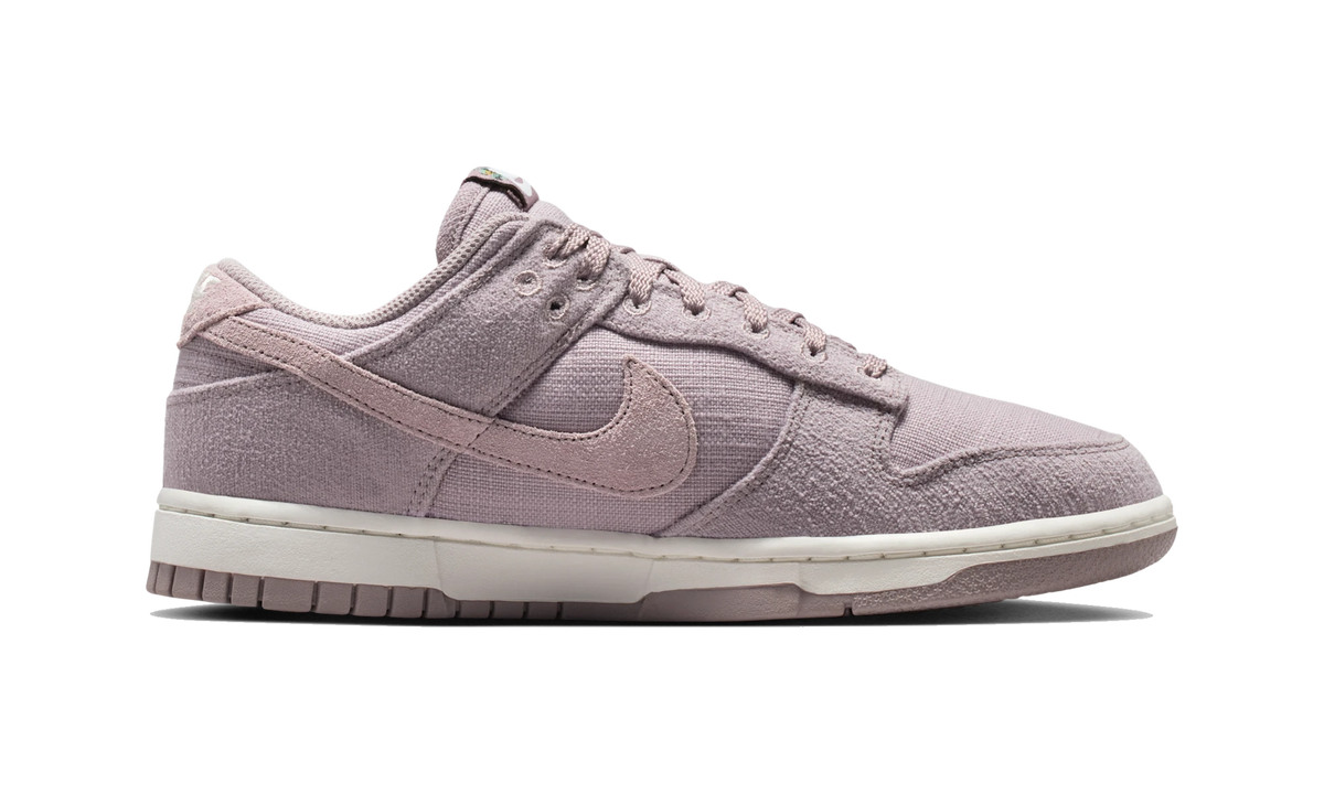 Overkicks - Nike Dunk Low Now Accepting All Flowers Black (IQ0386-226) - detalle suela