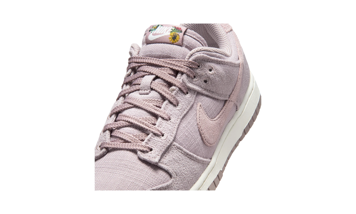 Overkicks - Nike Dunk Low Now Accepting All Flowers Black (IQ0386-226) - detalle lateral interior