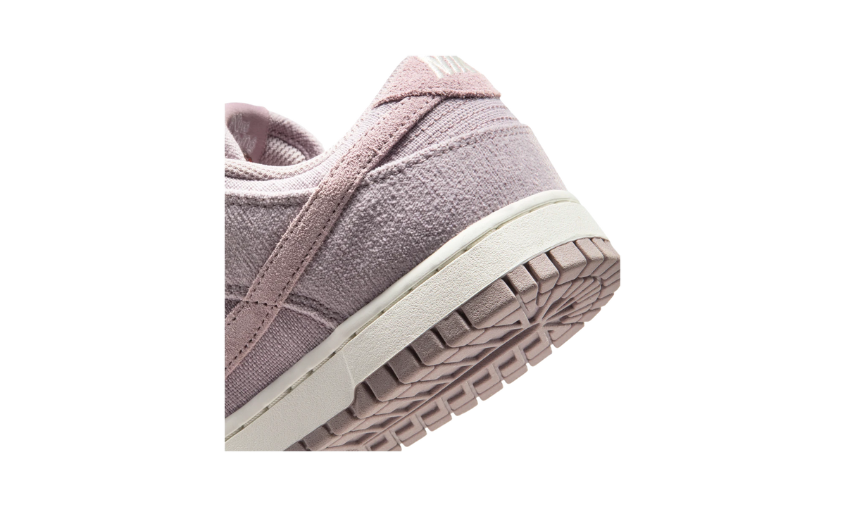 Overkicks - Nike Dunk Low Now Accepting All Flowers Black (IQ0386-226) - detalle