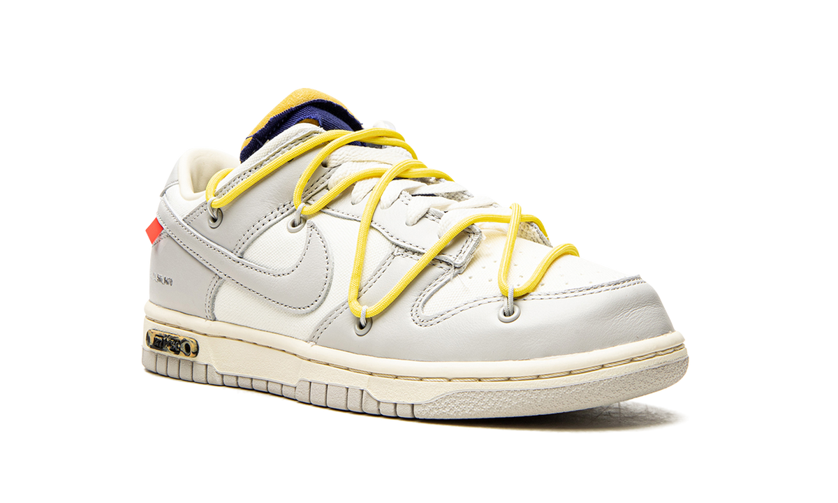 Overkicks - Nike Dunk Low Off-White Lot 27 (DM1602-120) - detalle etiqueta