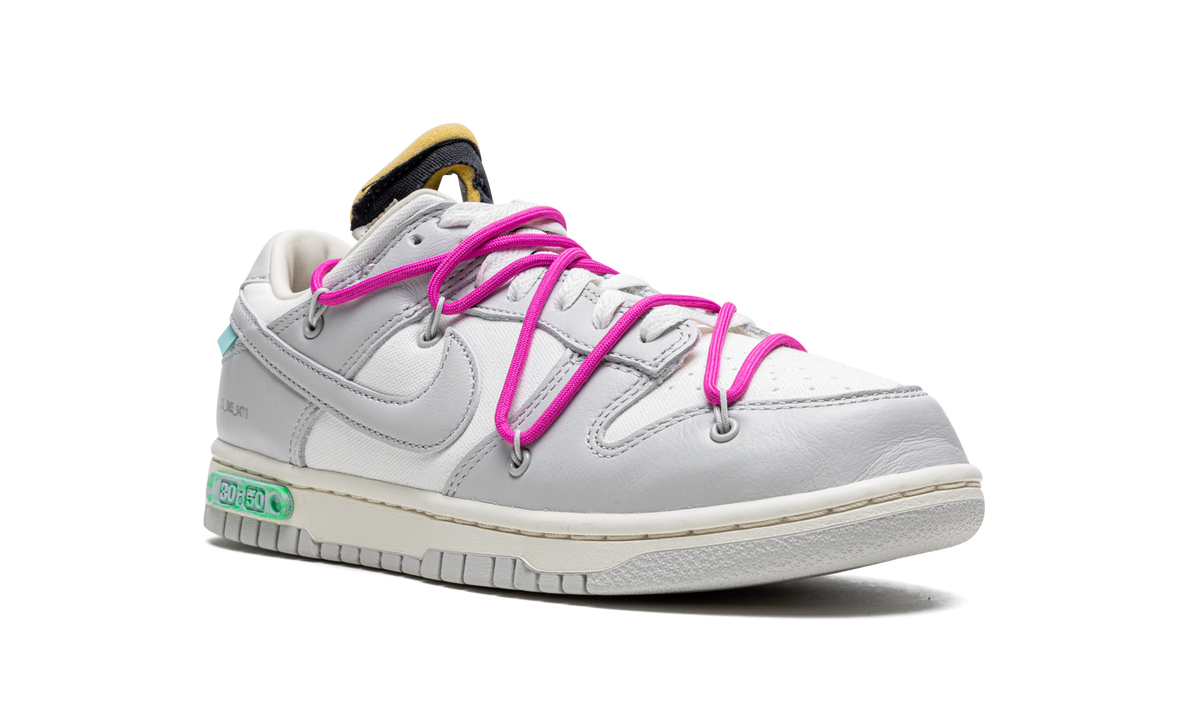 Overkicks - Nike Dunk Low Off-White Lot 30 (DM1602-122) - detalle etiqueta
