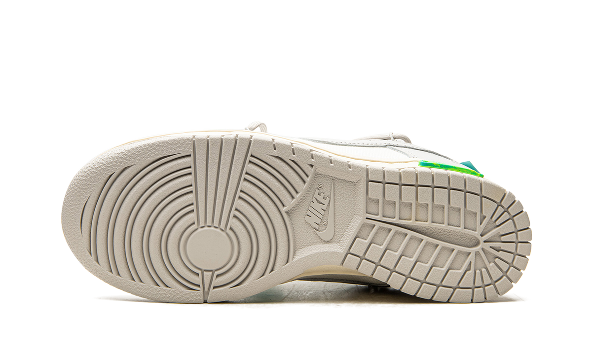 Overkicks - Nike Dunk Low Off-White Lot 42 (DM1602-117) - detalle suela